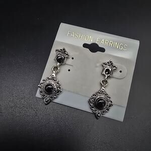 Faux Black Onyx Scroll Work Earrings Silver Tone NOS 1990 On Card